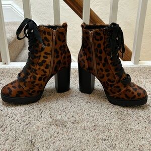 Leopard boots